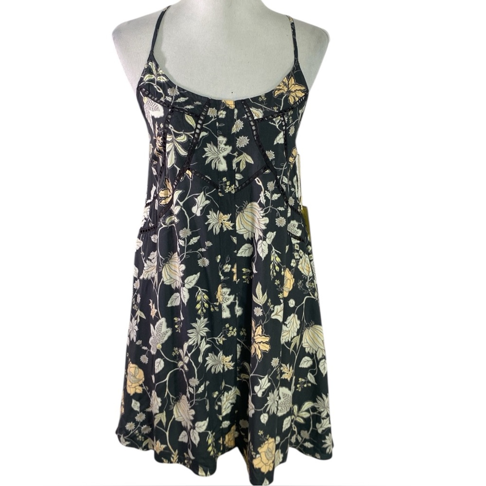 NWT Vintage Havana Mini Sundress Swing Dress Size Medium Rayon Grey Floral Print
